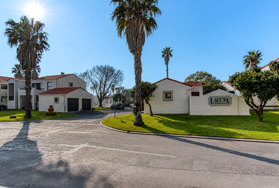 1 Bedroom Property for Sale in Greenways Golf Estate Western Cape